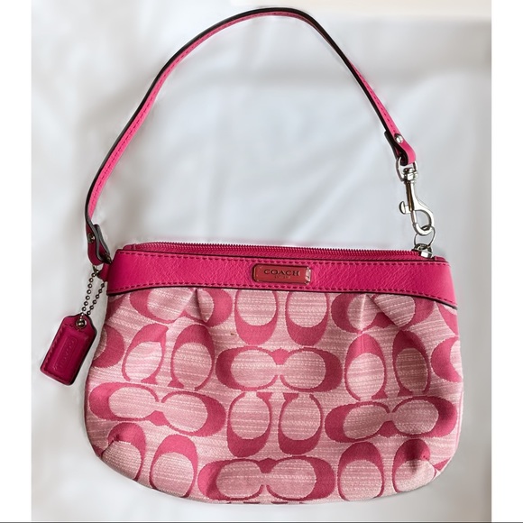 🔥BUY NOW🔥 Coach Shantung Pleated Medium Wristlet - Picture 6 of 8